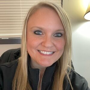 Meet your Posher, Paula